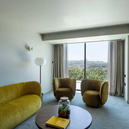 Altis Hotel