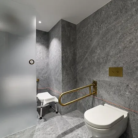 Altis Hotel