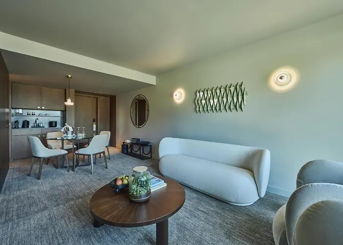 Altis Hotel, A Member Of Preferred & Resorts- Lvx فندق بورتو